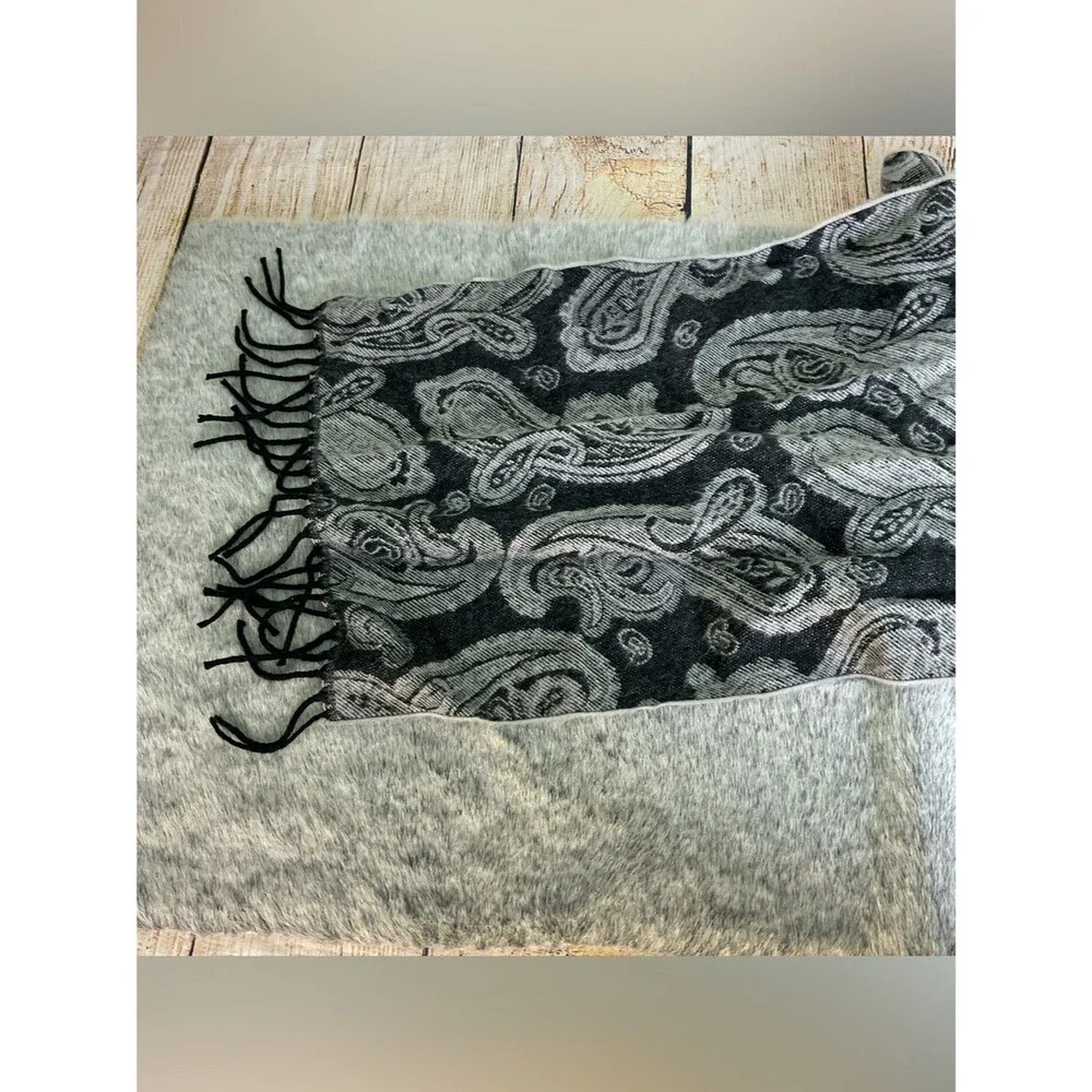 Black & Gray 100% Cashmere Paisley Fringe Scarf
